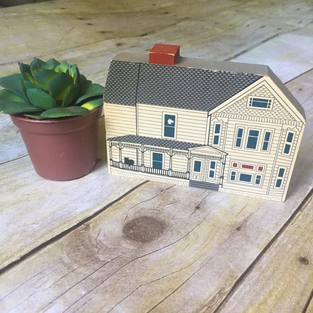 Daniel M. Miller Home Ohio 1990 Exclusive